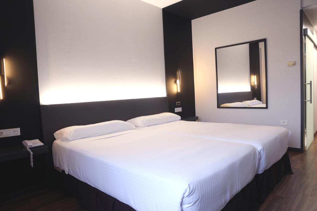 Hotel Alfonso Ix 4*