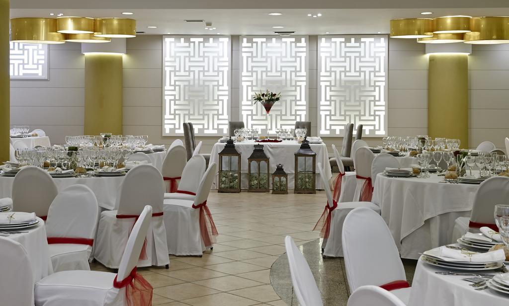 Hotel Alfonso Ix 4*