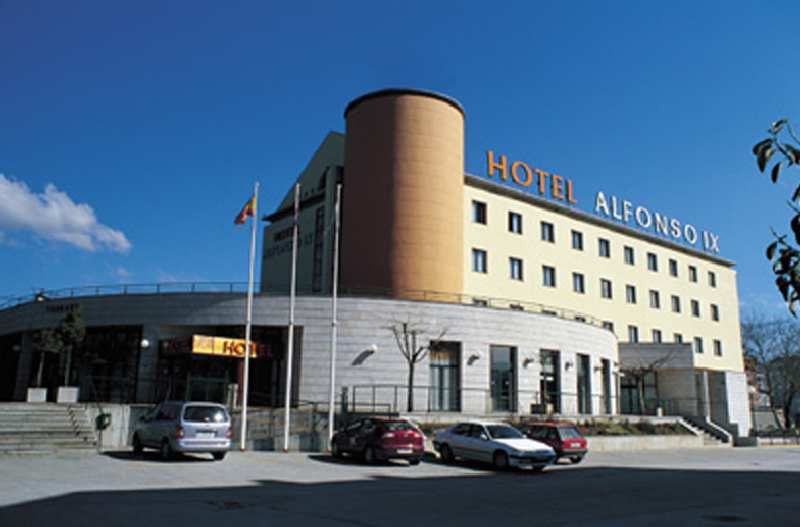 Hotel Alfonso Ix 4*