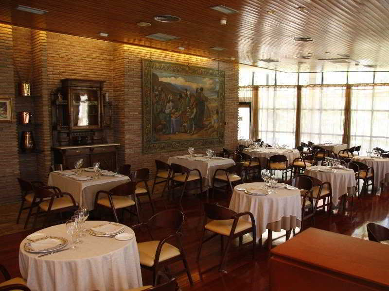 Hotel Alfonso Ix